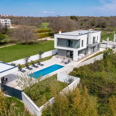 Villa Dunja